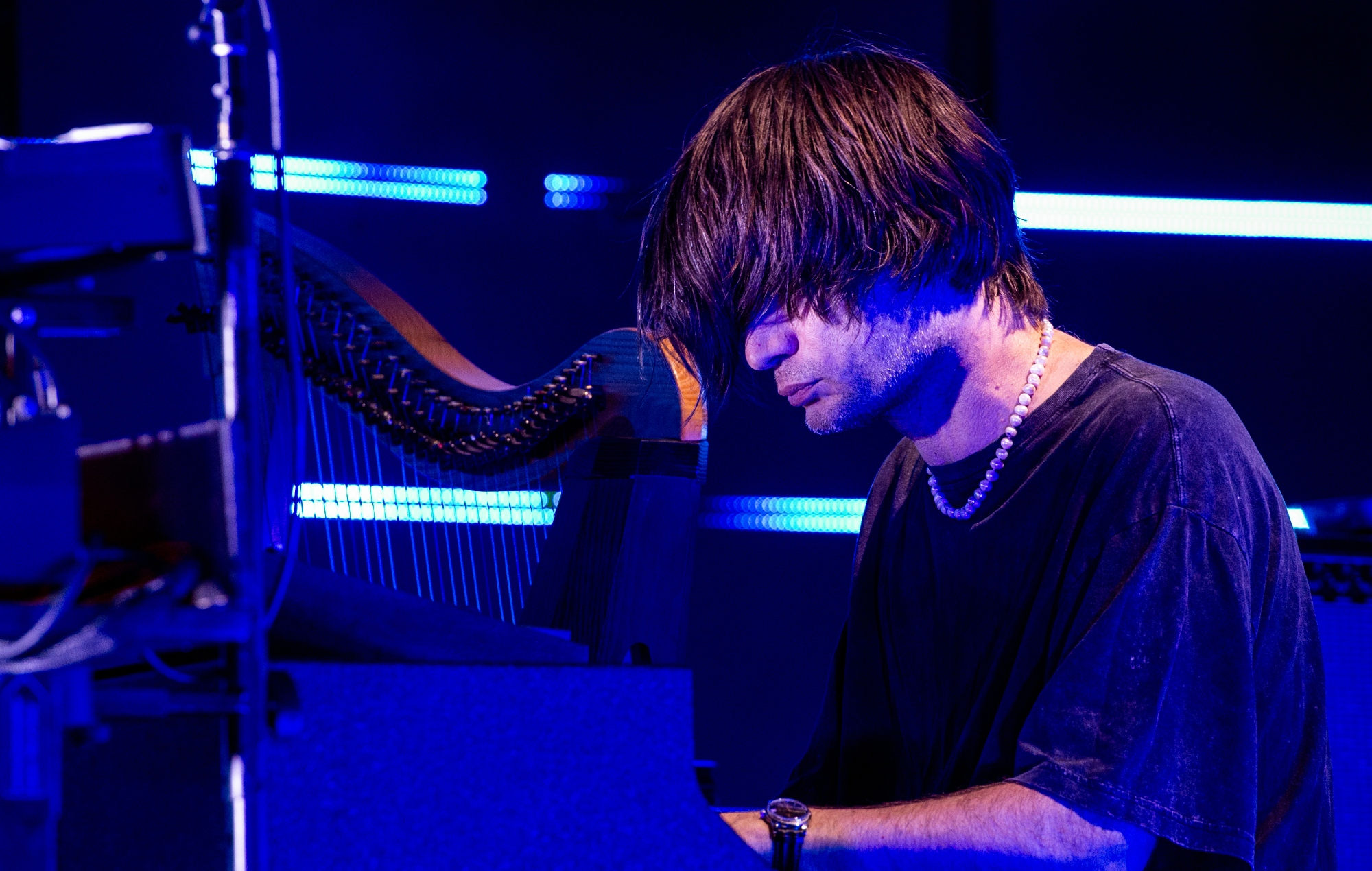 Jonny Greenwood Reflects on Guitar Technique and Early Radiohead Doubts