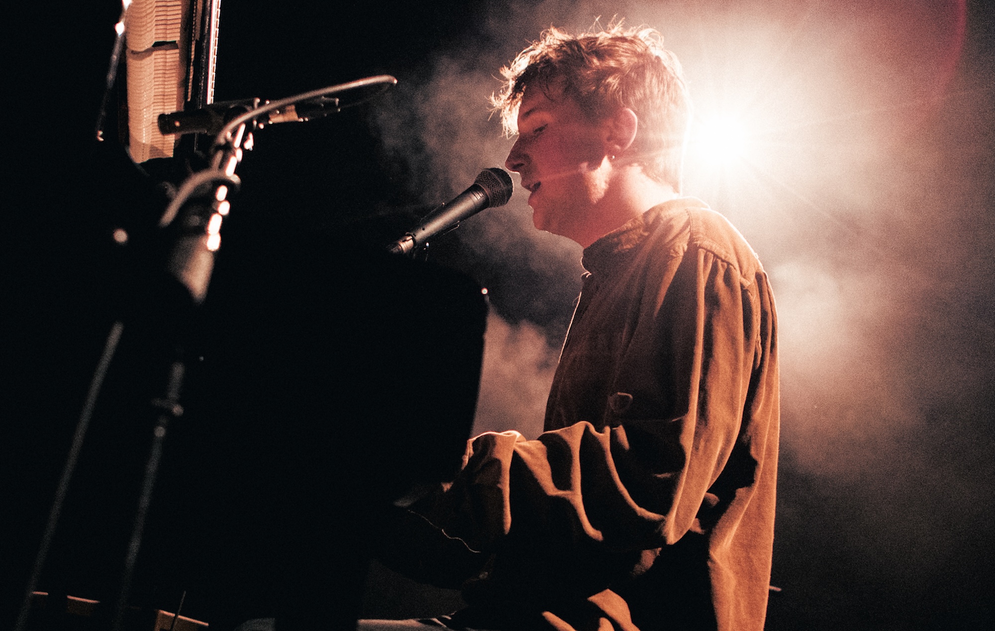 Dove Ellis Details Alexandra Palace Live Double Vinyl in Aid of War Child