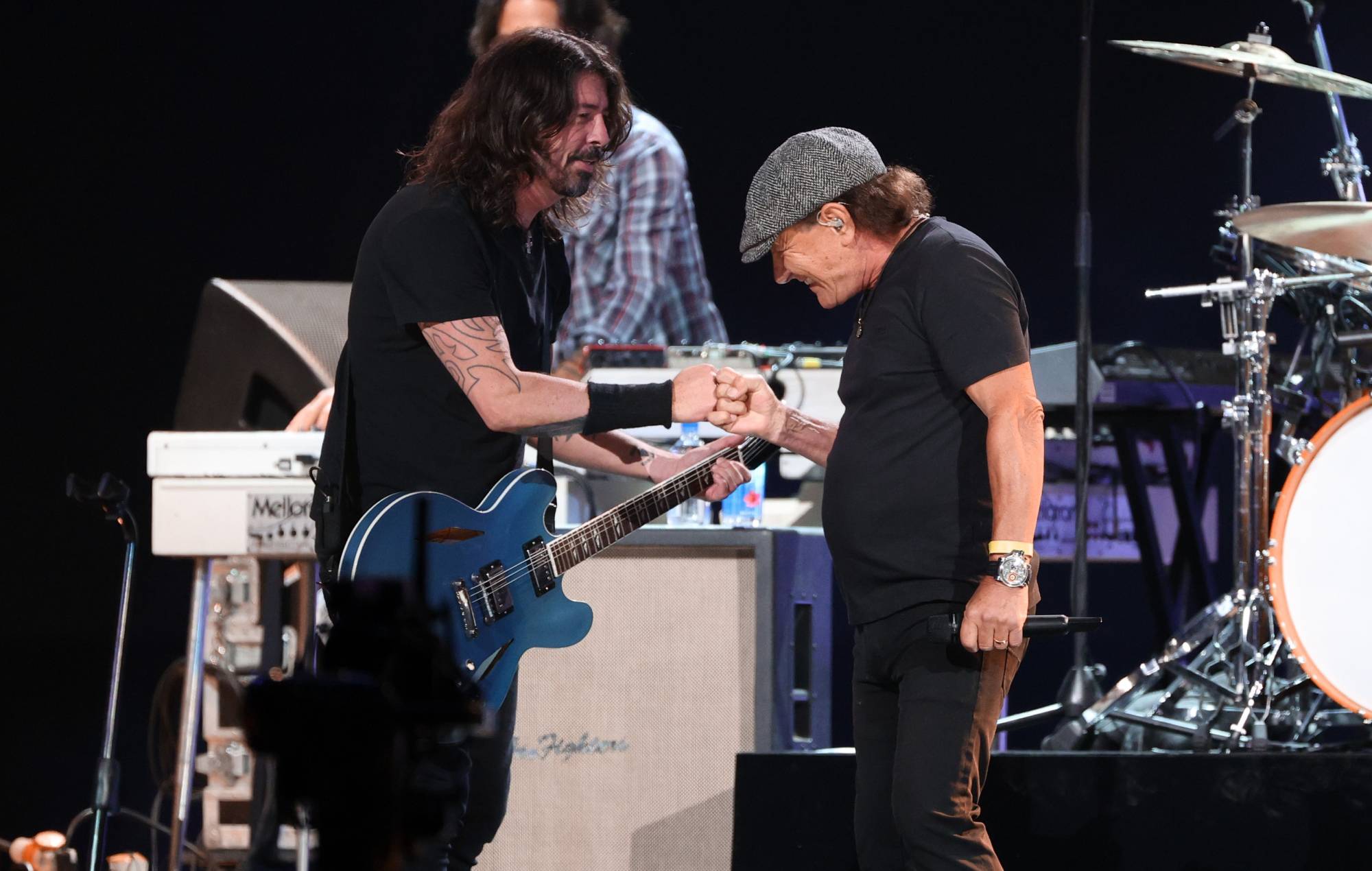 Dave Grohl Joins AC/DC on Stage for Highway To Hell at Final Power Up Tour Date