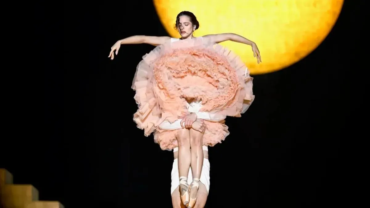 Rosalía Closes the LUX Tour in Miami with Ayo Edebiri and a Tearful Farewell