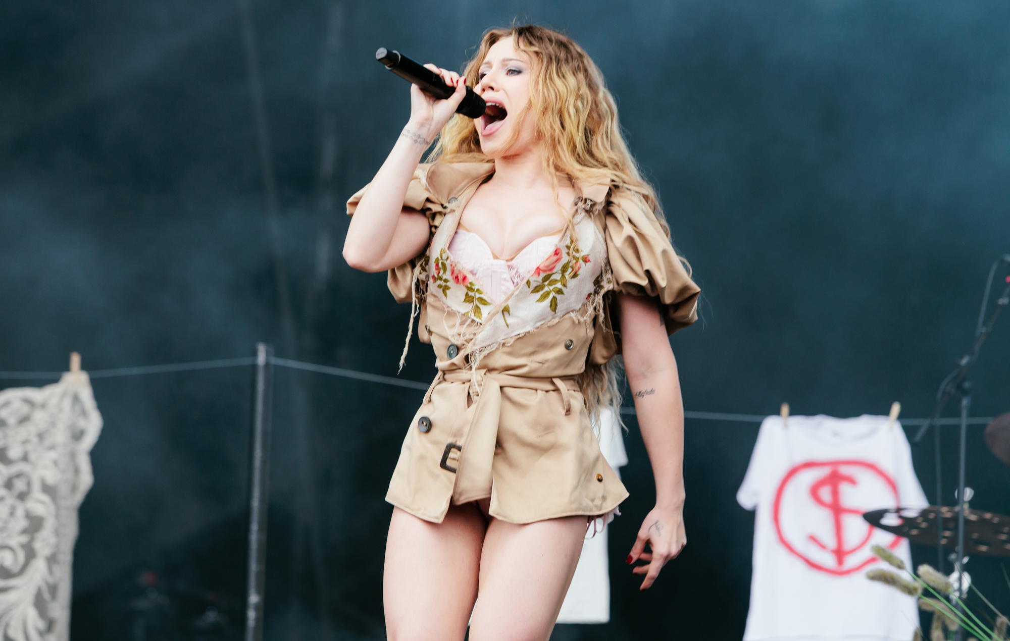 Slayyyter Cancels European and UK Tour Following Vocal Cord Tears